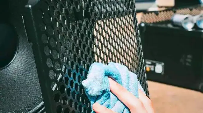 How to Clean Speaker Grill